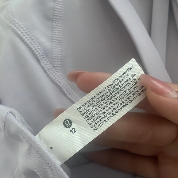 Lululemon sports bra - Picture 3 of 3